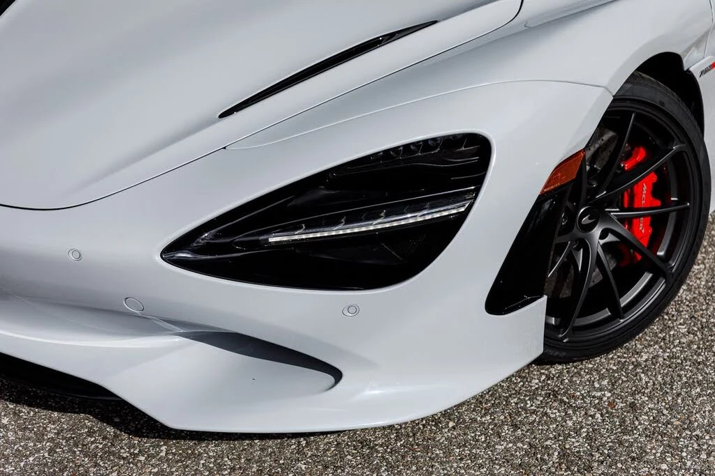 2026 McLaren 750S Spider - Image 13 of 31