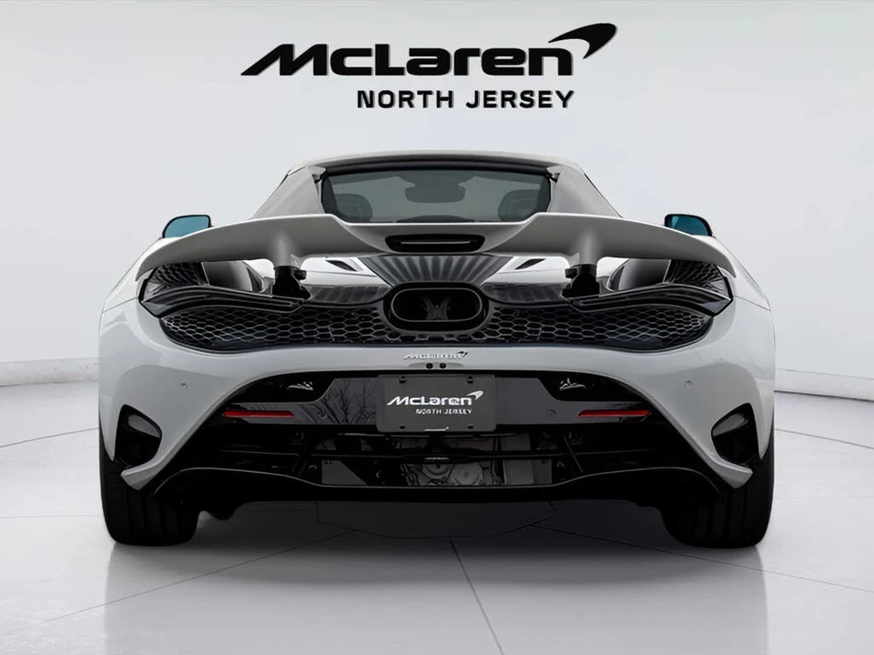 2026 McLaren 750S Spider - Image 12 of 31