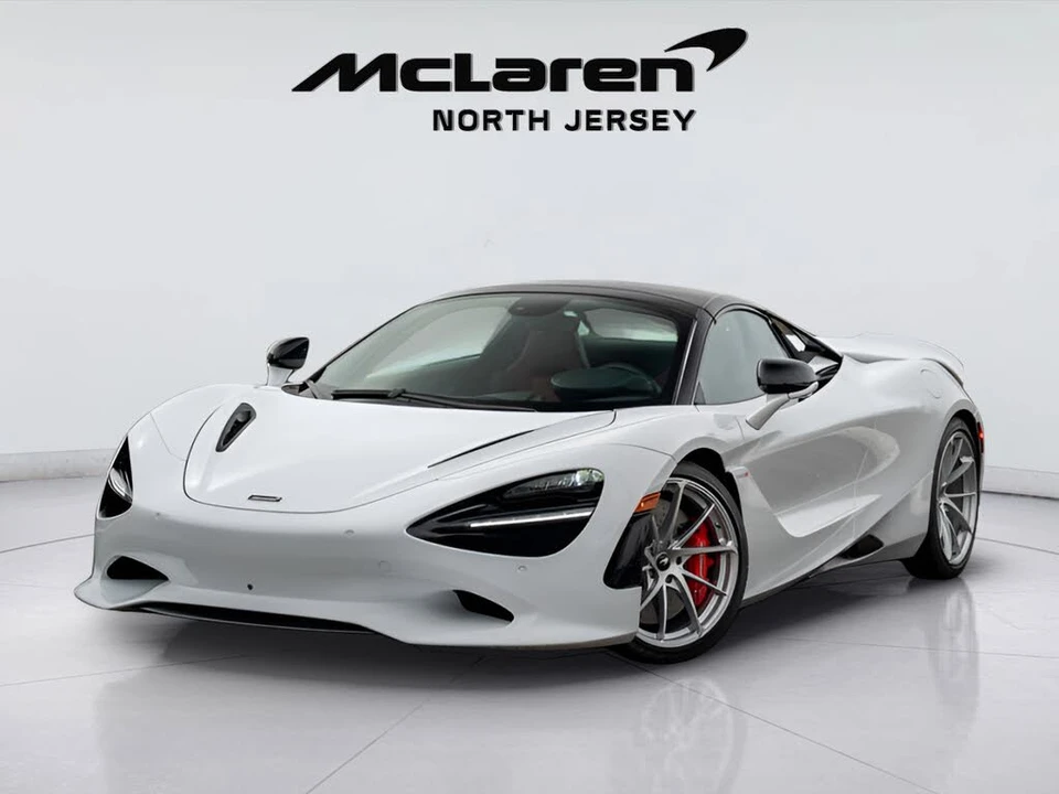 2026 McLaren 750S Spider - Image 2 of 31