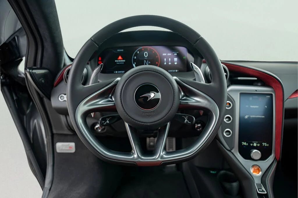2026 McLaren 750S Spider - Image 31 of 31