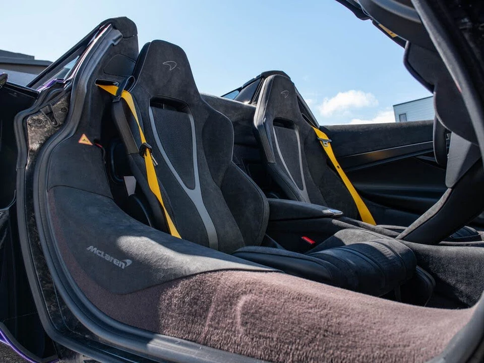 2026 McLaren 750S Spider - Image 12 of 31