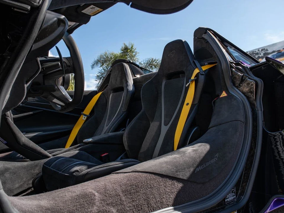 2026 McLaren 750S Spider - Image 31 of 31