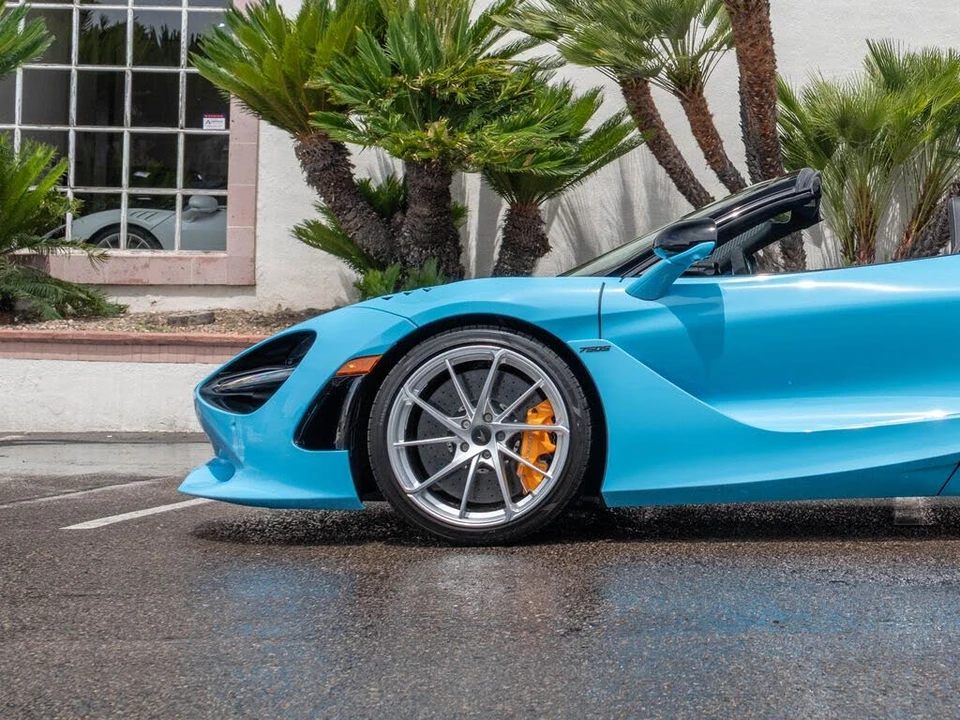 2026 McLaren 750S Spider - Image 25 of 31