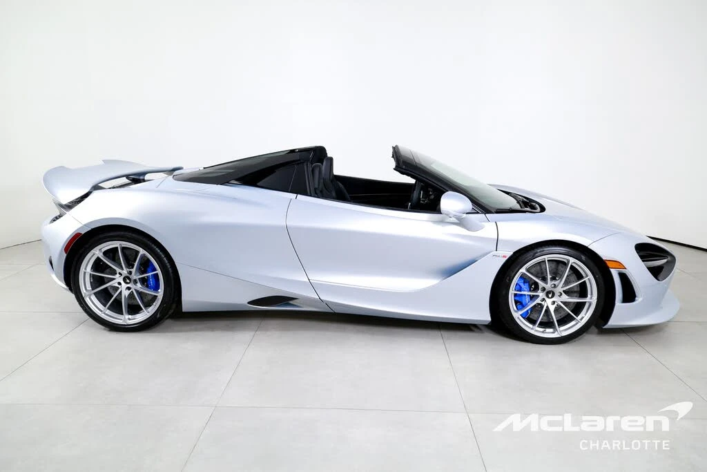 2026 McLaren 750S Spider - Image 11 of 31