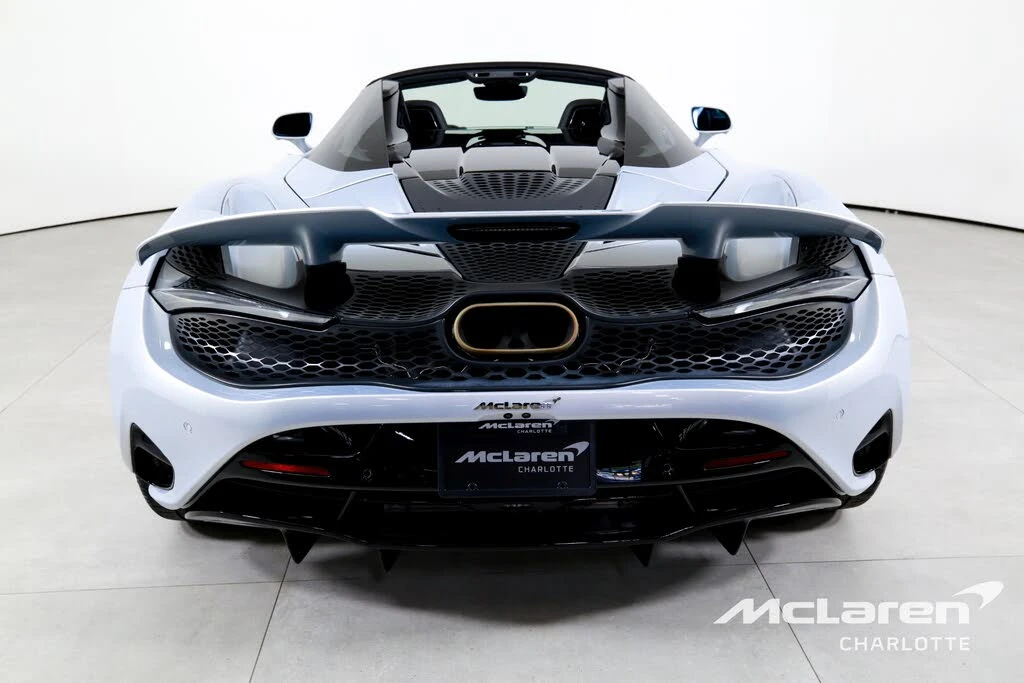 2026 McLaren 750S Spider - Image 9 of 31