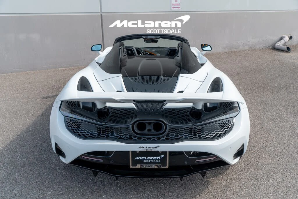 2026 McLaren 750S Spider - Image 26 of 31