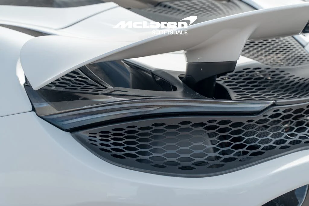 2026 McLaren 750S Spider - Image 23 of 31