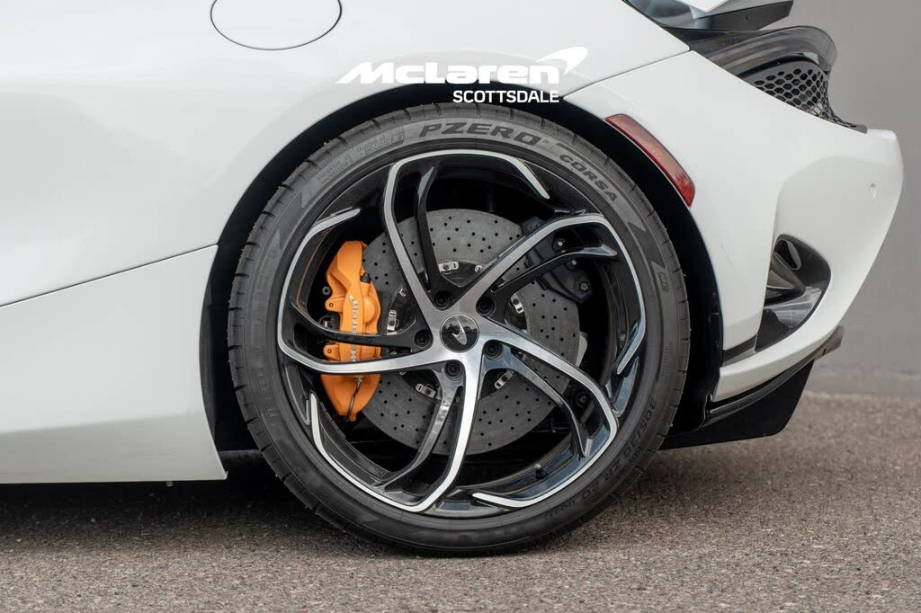 2026 McLaren 750S Spider - Image 29 of 31