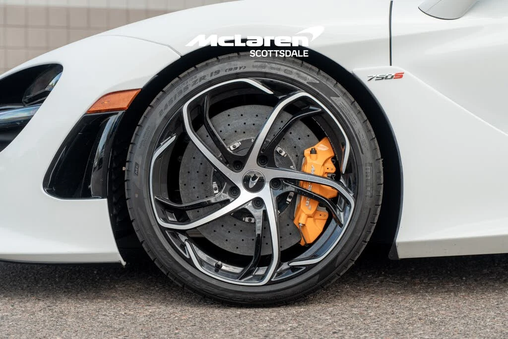 2026 McLaren 750S Spider - Image 28 of 31