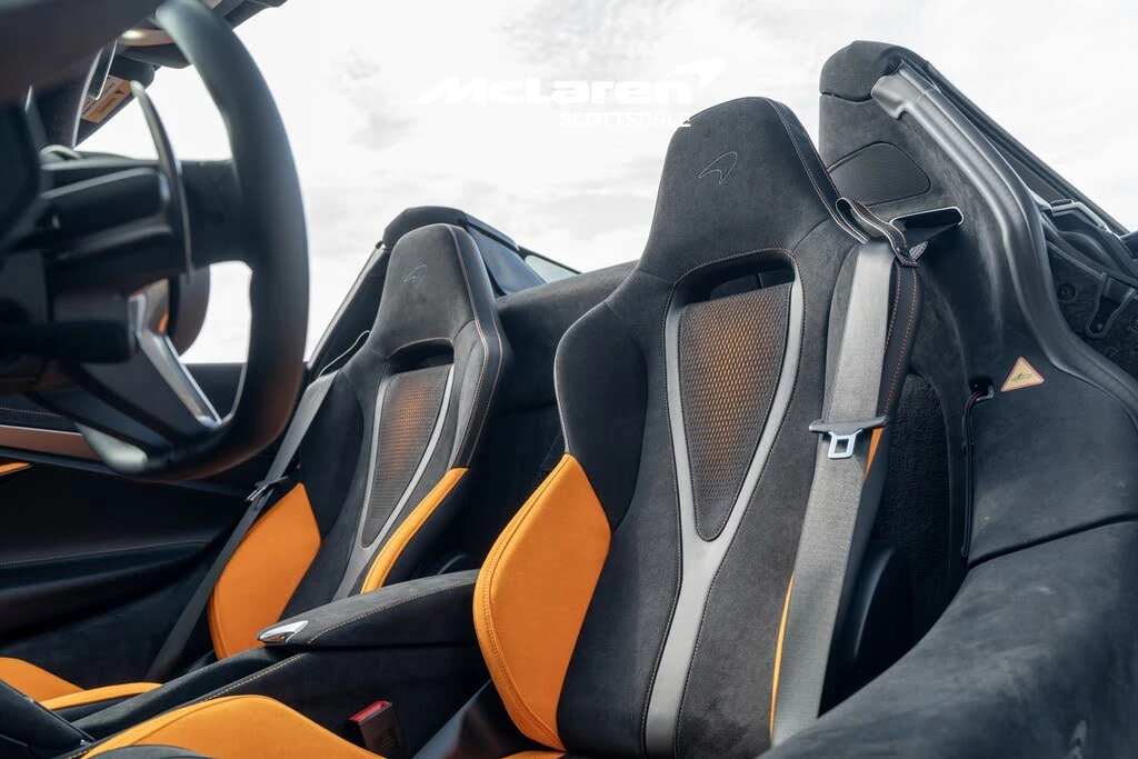 2026 McLaren 750S Spider - Image 11 of 31