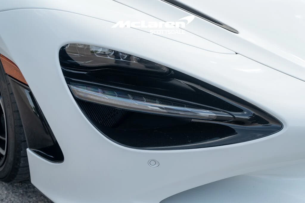 2026 McLaren 750S Spider - Image 18 of 31
