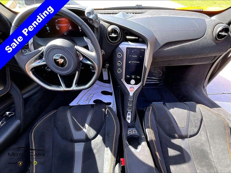 2026 McLaren 750S Spider - Image 13 of 26
