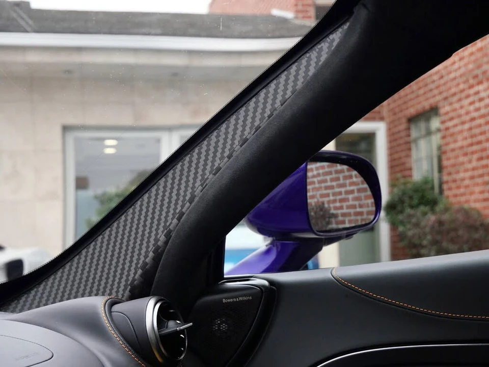 2026 McLaren 750S Spider - Image 16 of 29