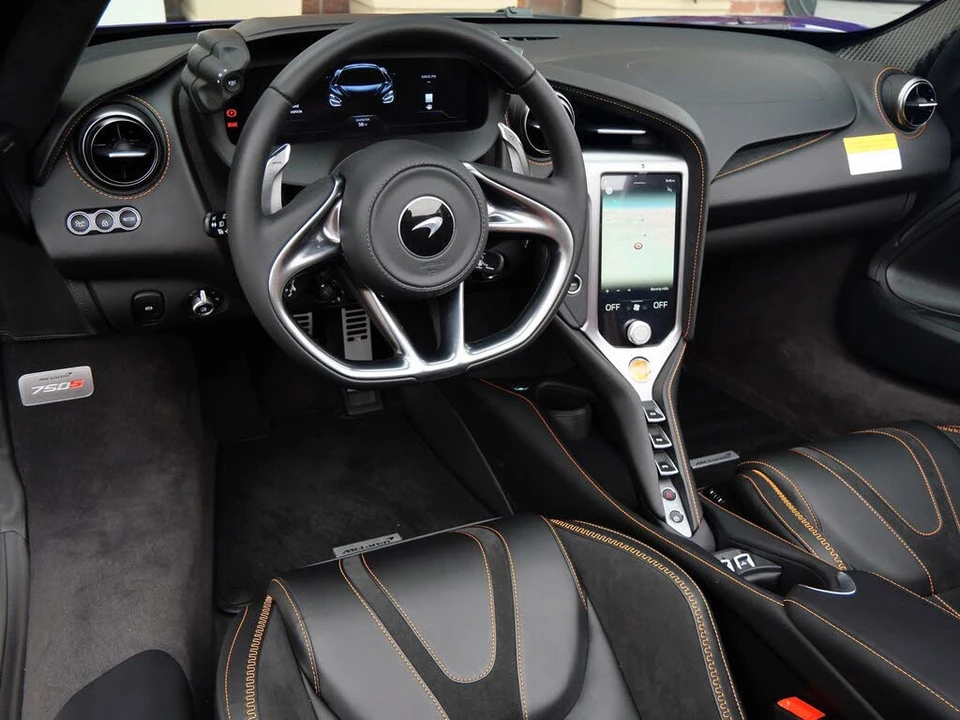 2026 McLaren 750S Spider - Image 8 of 29
