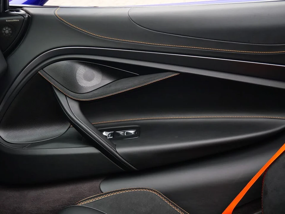 2026 McLaren 750S Spider - Image 23 of 29