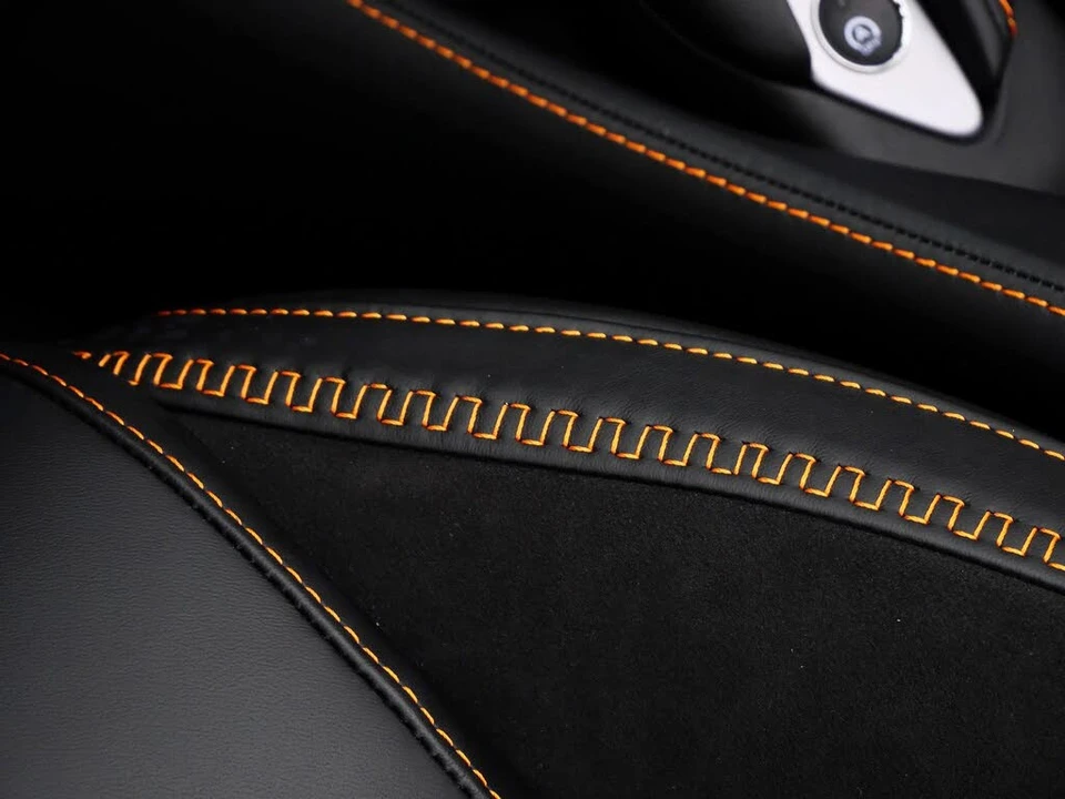 2026 McLaren 750S Spider - Image 26 of 29