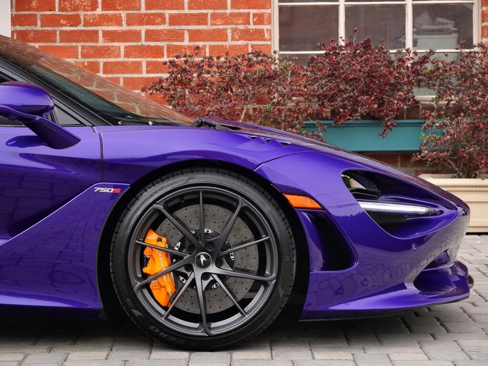 2026 McLaren 750S Spider - Image 7 of 29