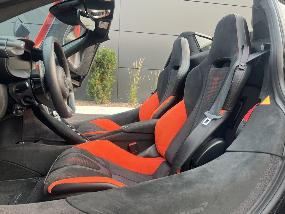 2026 McLaren 750S Spider - Image 2 of 20