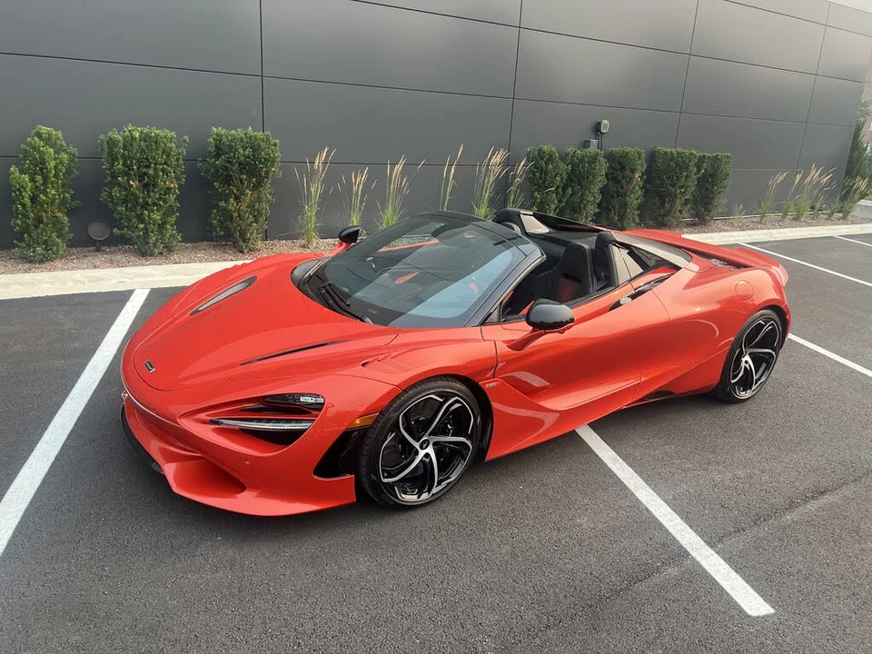 2026 McLaren 750S Spider - Image 6 of 20