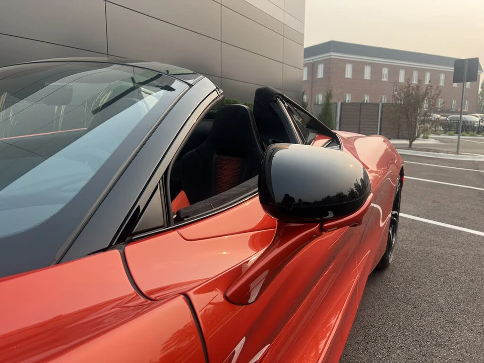 2026 McLaren 750S Spider - Image 9 of 20