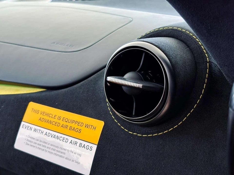 2026 McLaren 750S Spider - Image 31 of 31
