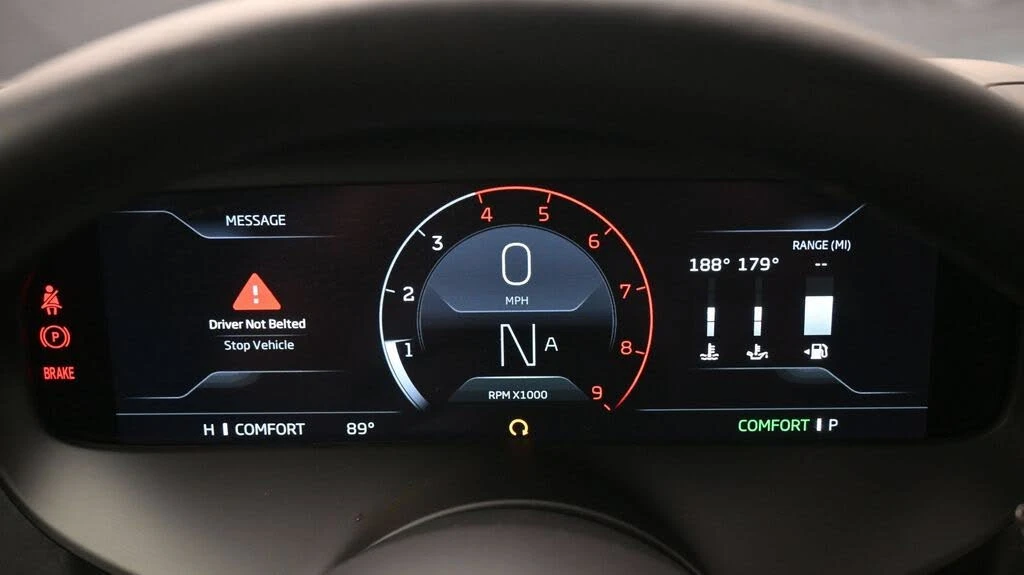 2026 McLaren 750S Spider - Image 9 of 24