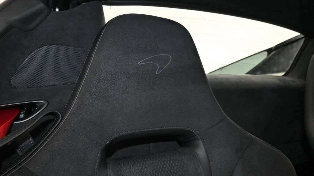 2026 McLaren 750S Spider - Image 17 of 24