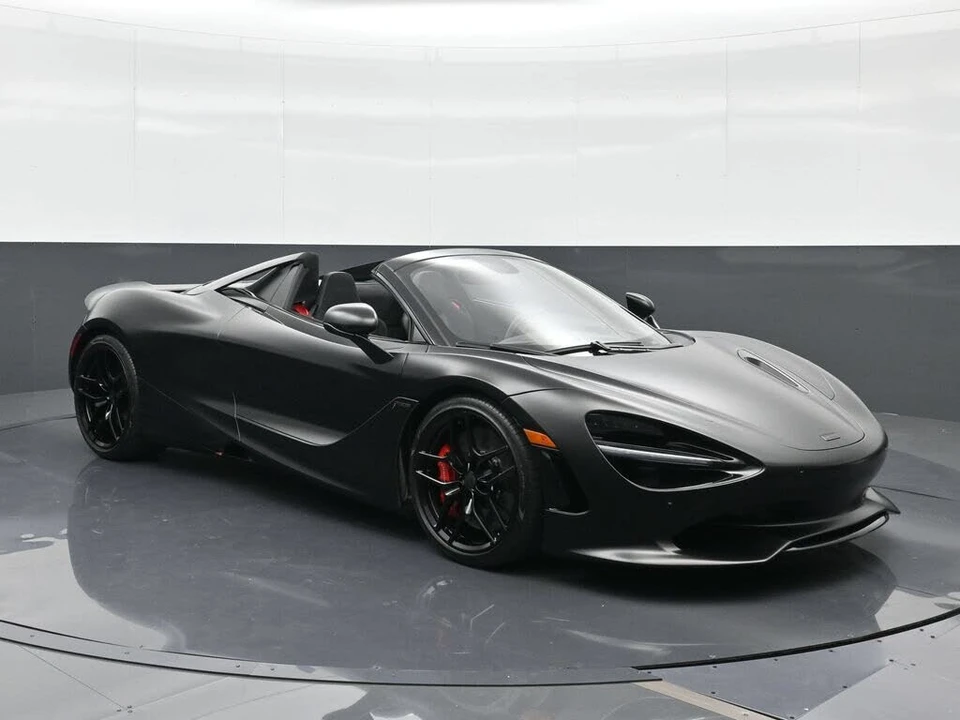 2026 McLaren 750S Spider - Image 13 of 24