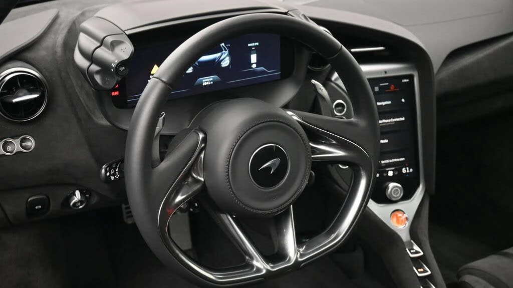 2026 McLaren 750S Spider - Image 10 of 24