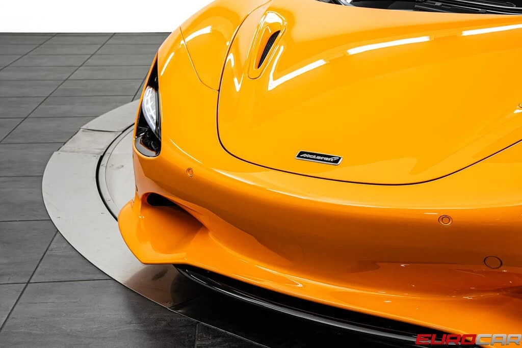 2026 McLaren 750S Spider - Image 16 of 31