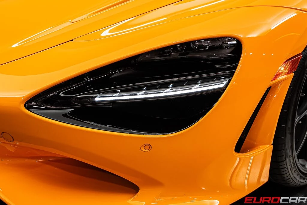 2026 McLaren 750S Spider - Image 14 of 31
