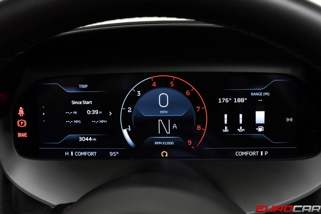2026 McLaren 750S Spider - Image 29 of 31