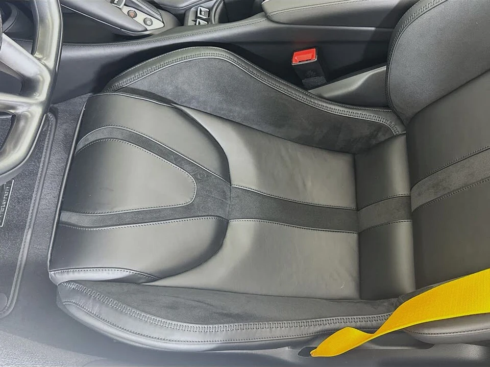 2026 McLaren 750S Spider - Image 18 of 25