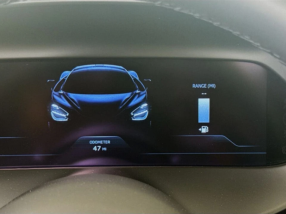2026 McLaren 750S Spider - Image 12 of 25