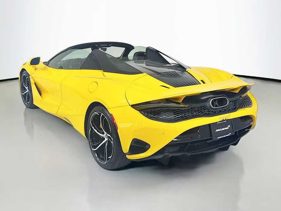 2026 McLaren 750S Spider - Image 5 of 25