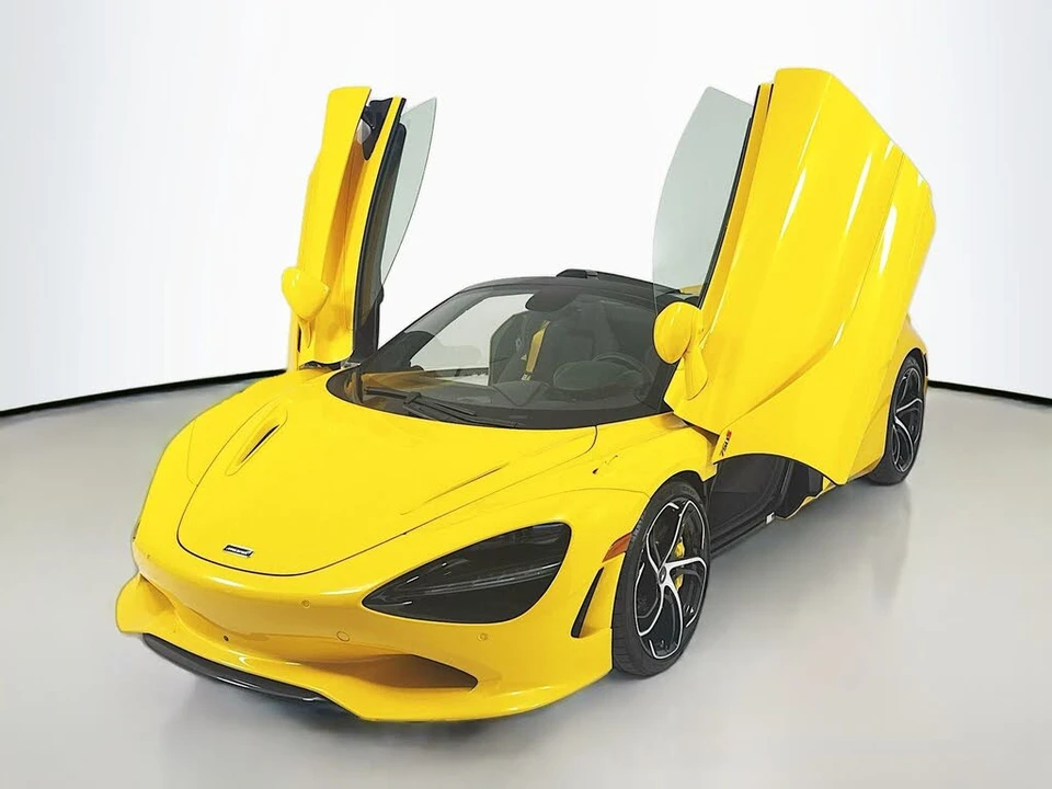 2026 McLaren 750S Spider - Image 3 of 25