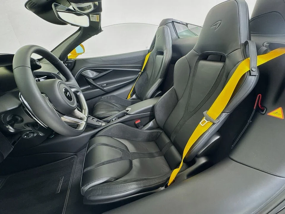 2026 McLaren 750S Spider - Image 20 of 25