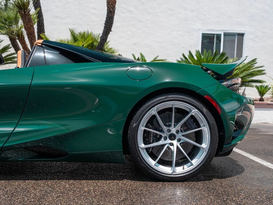 2026 McLaren 750S Spider - Image 23 of 31