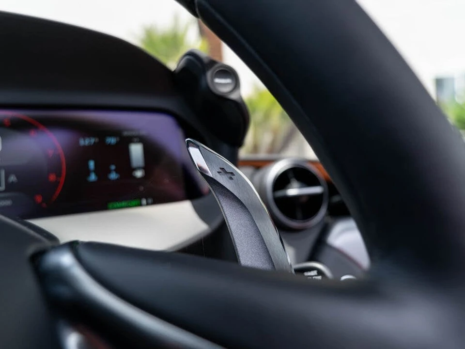2026 McLaren 750S Spider - Image 12 of 31