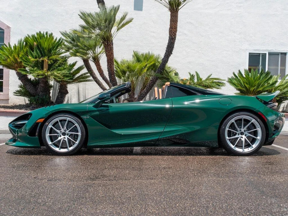 2026 McLaren 750S Spider - Image 3 of 31