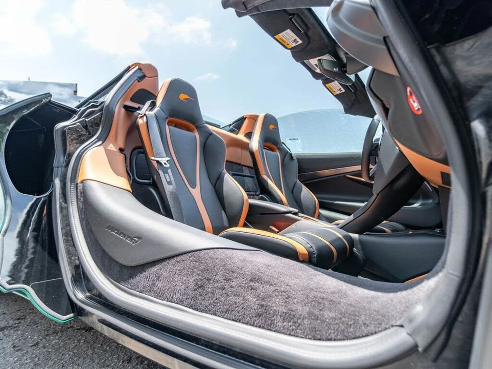 2026 McLaren 750S Spider - Image 11 of 31