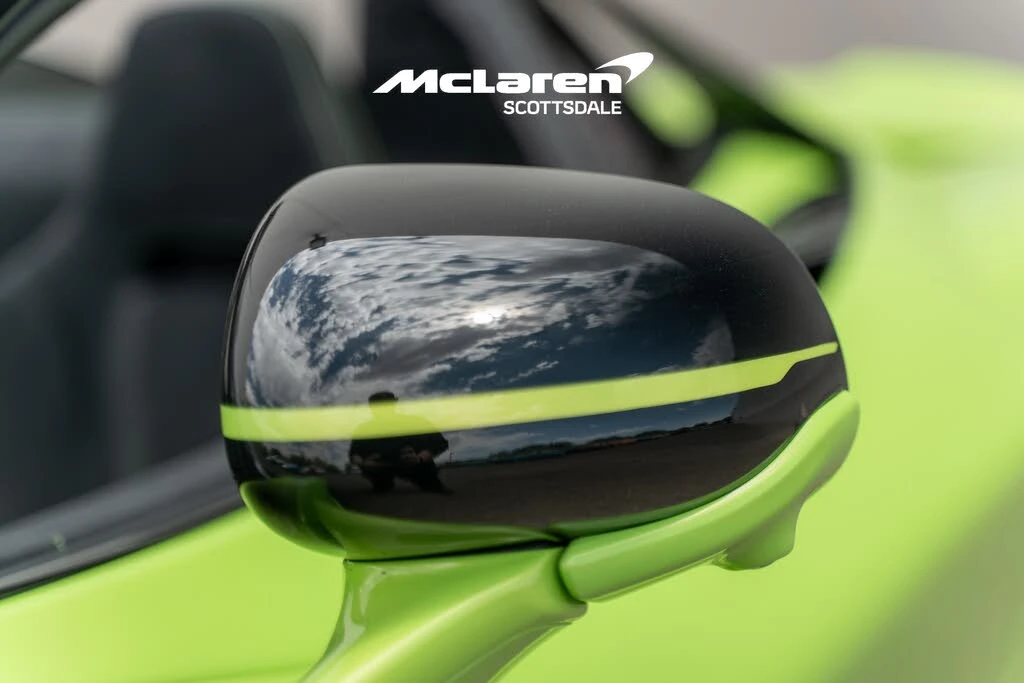 2026 McLaren 750S Spider - Image 21 of 31