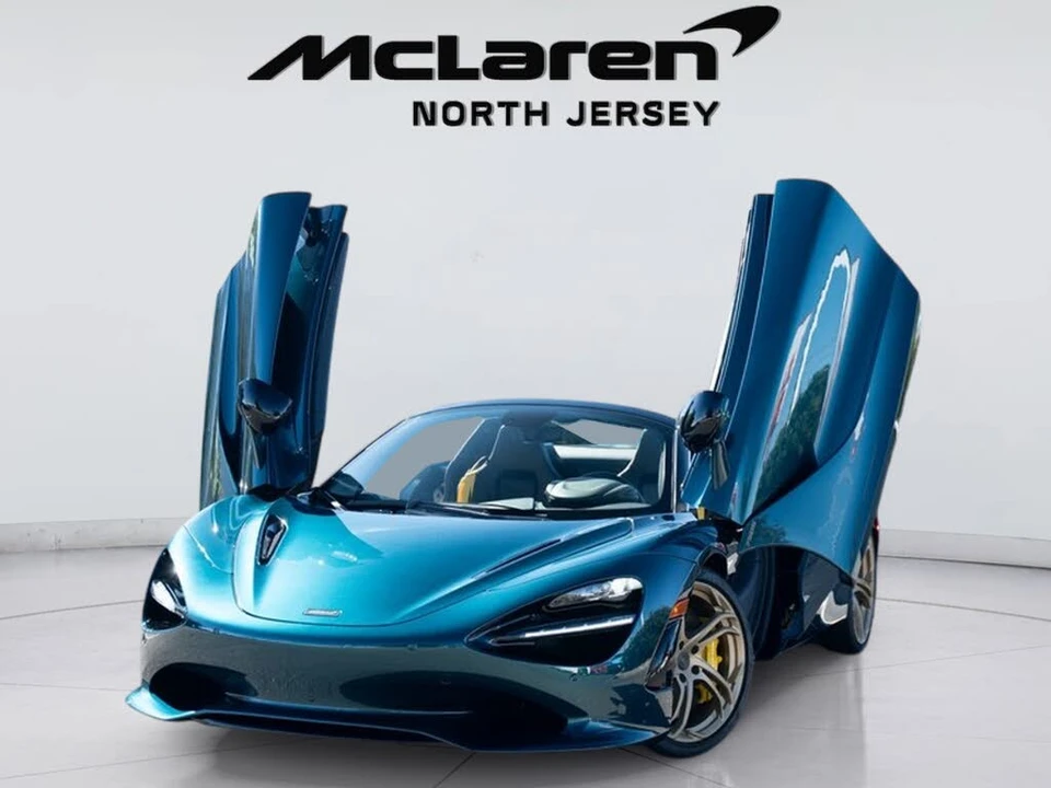 2026 McLaren 750S Spider - Image 2 of 31