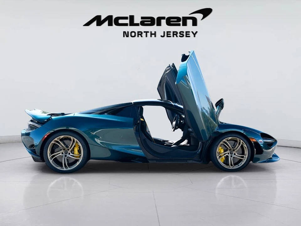 2026 McLaren 750S Spider - Image 16 of 31