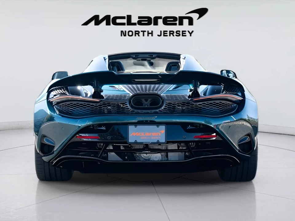 2026 McLaren 750S Spider - Image 21 of 31