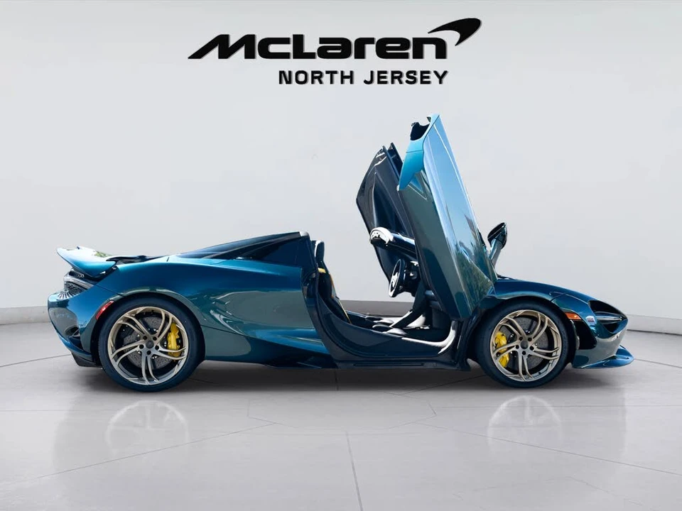 2026 McLaren 750S Spider - Image 14 of 31