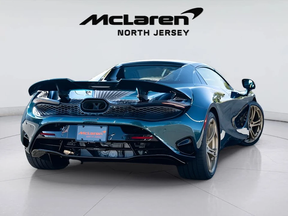 2026 McLaren 750S Spider - Image 19 of 31