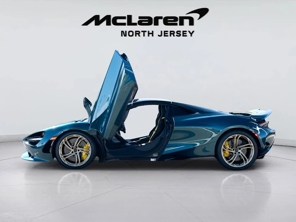 2026 McLaren 750S Spider - Image 28 of 31