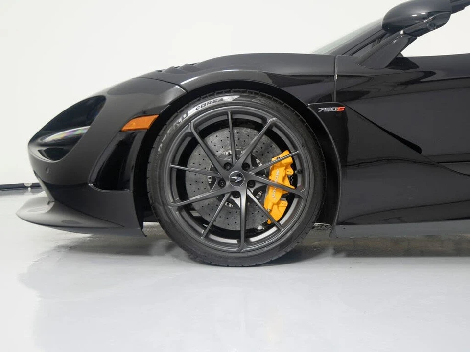 2026 McLaren 750S Spider - Image 10 of 31
