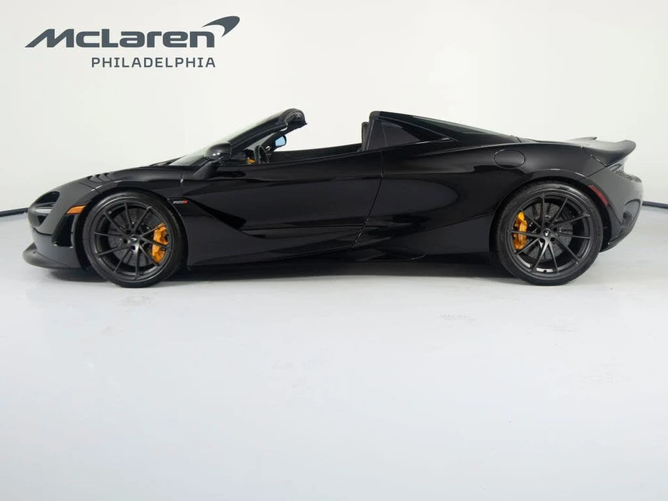 2026 McLaren 750S Spider - Image 9 of 31
